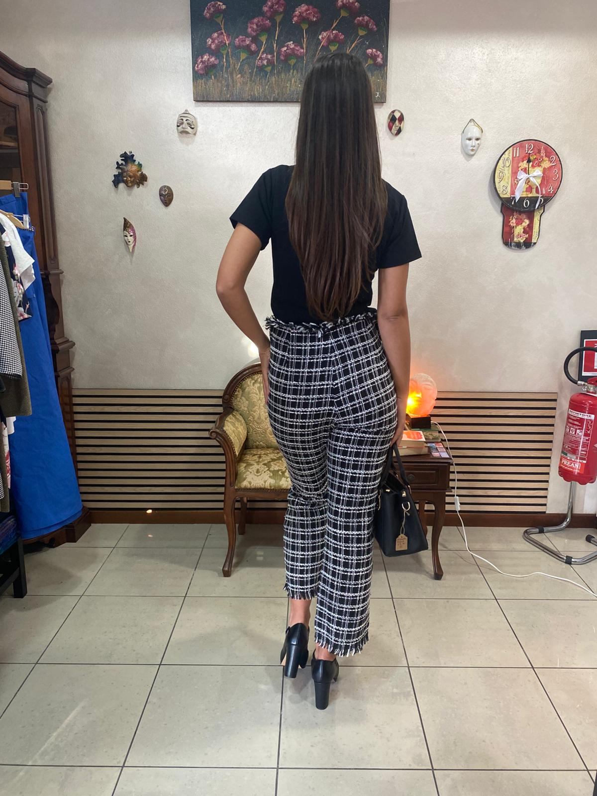 PANTALONI ANGELICA A QUADRI - immagine 2